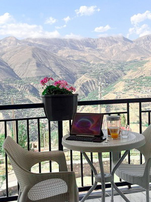 Traditional Lodging Options Near Mount Damavand Comfortable private homes and small lodges close to Mount Damavand for trekkers seeking authentic mountain stays